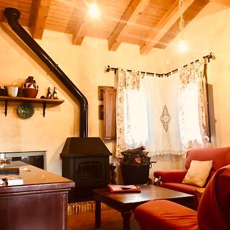 Saldana de Ayllon La Casa Del Cartero Pabloゲストハウス エクステリア 写真