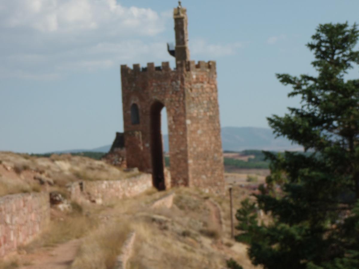 Saldana de Ayllon La Casa Del Cartero Pabloゲストハウス エクステリア 写真