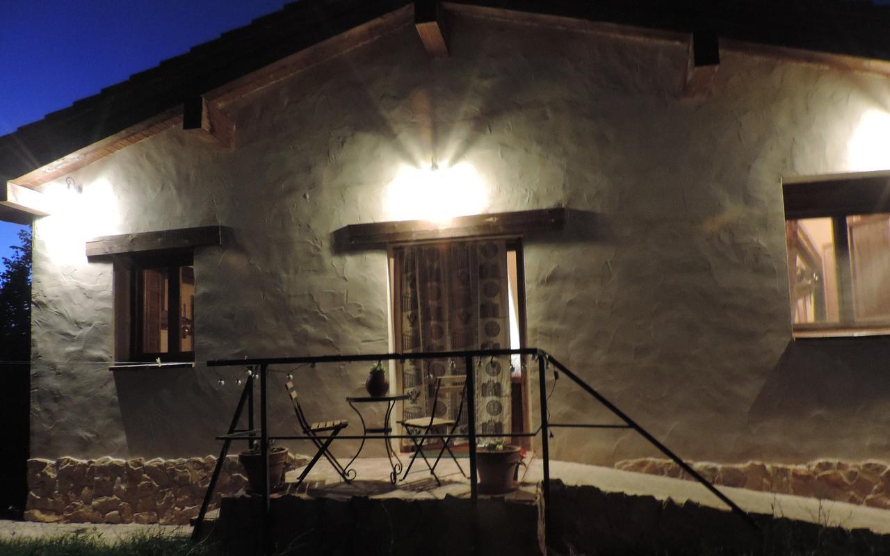Saldana de Ayllon La Casa Del Cartero Pabloゲストハウス エクステリア 写真