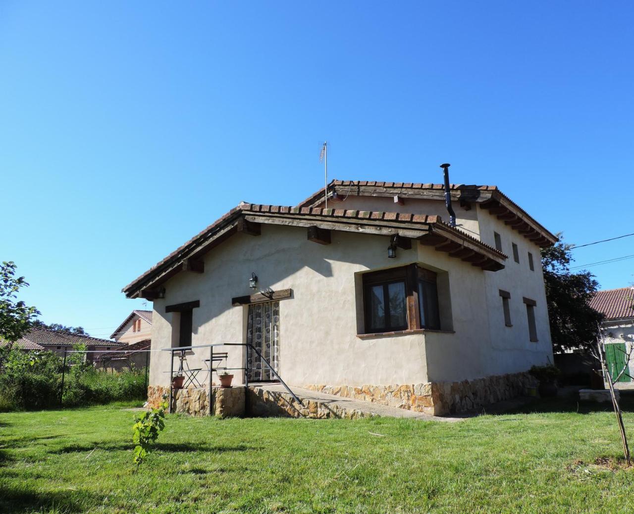 Saldana de Ayllon La Casa Del Cartero Pabloゲストハウス エクステリア 写真