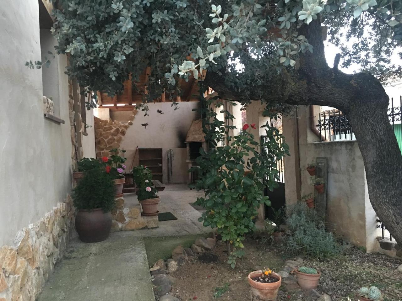 Saldana de Ayllon La Casa Del Cartero Pabloゲストハウス エクステリア 写真